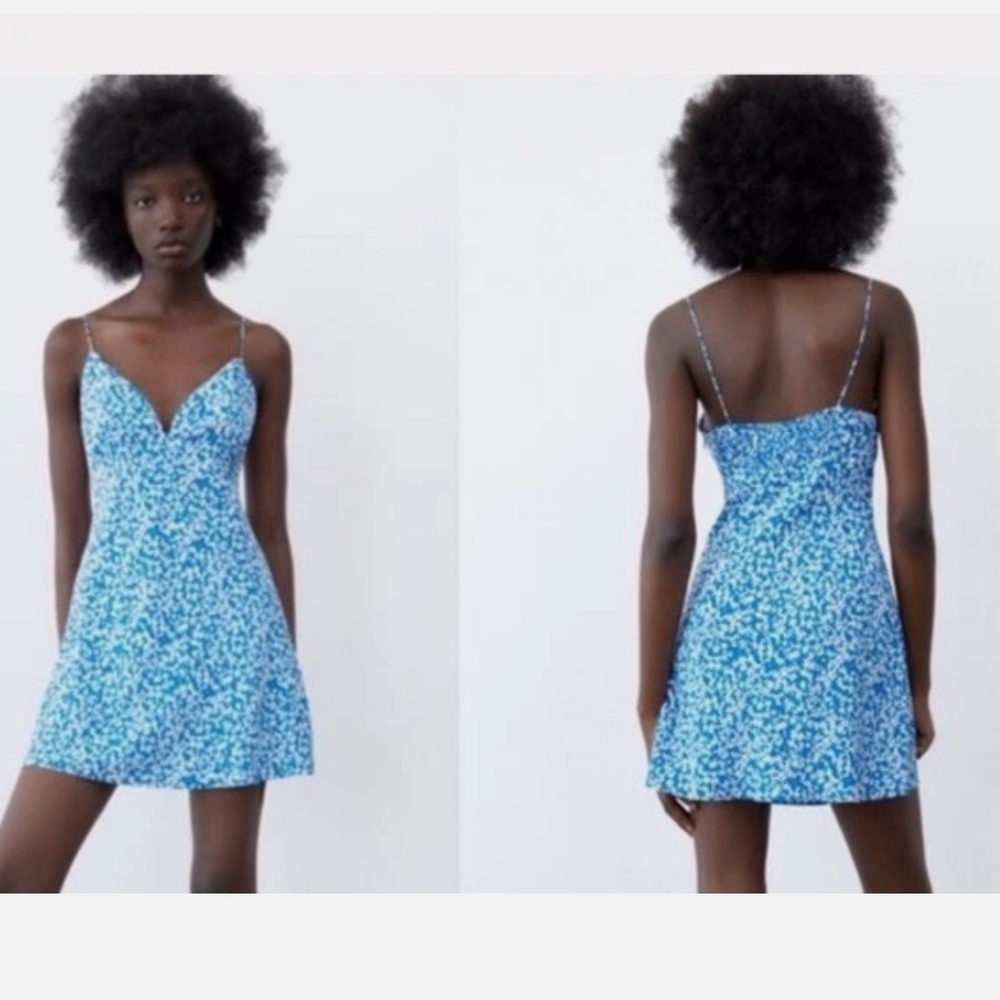 🌟Zara Blue and White Floral Dress